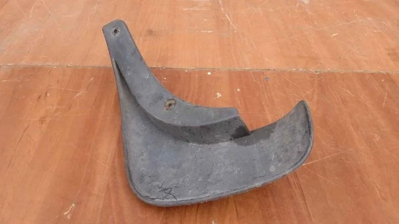 Брызговик Hyundai Santa Fe 2006-2012 CM