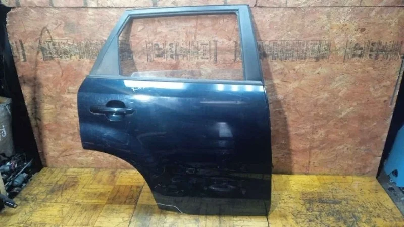 Дверь Kia Sorento 2009-2020 XM