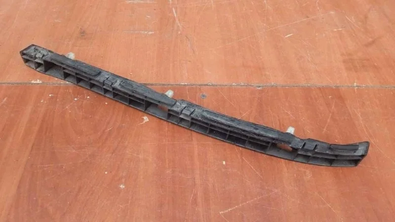 Направляющая бампера Hyundai Santa Fe 2006-2012 CM