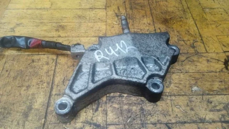 Кронштейн опоры двигателя Kia Sorento 2009-2020 XM