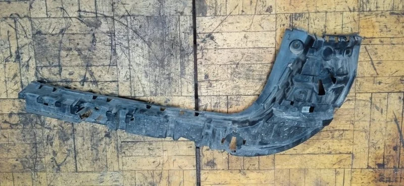 Направляющая бампера BMW X3 2010-2017 F25