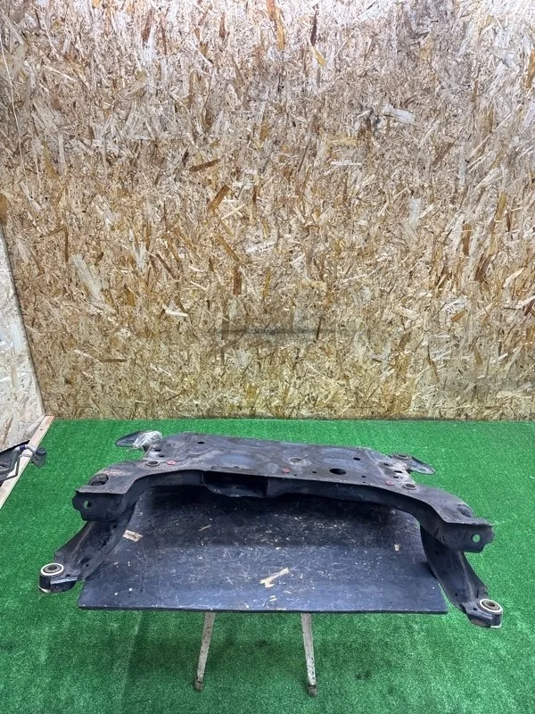 Балка подмоторная (подрамник) Ford Focus 2011-2019 3