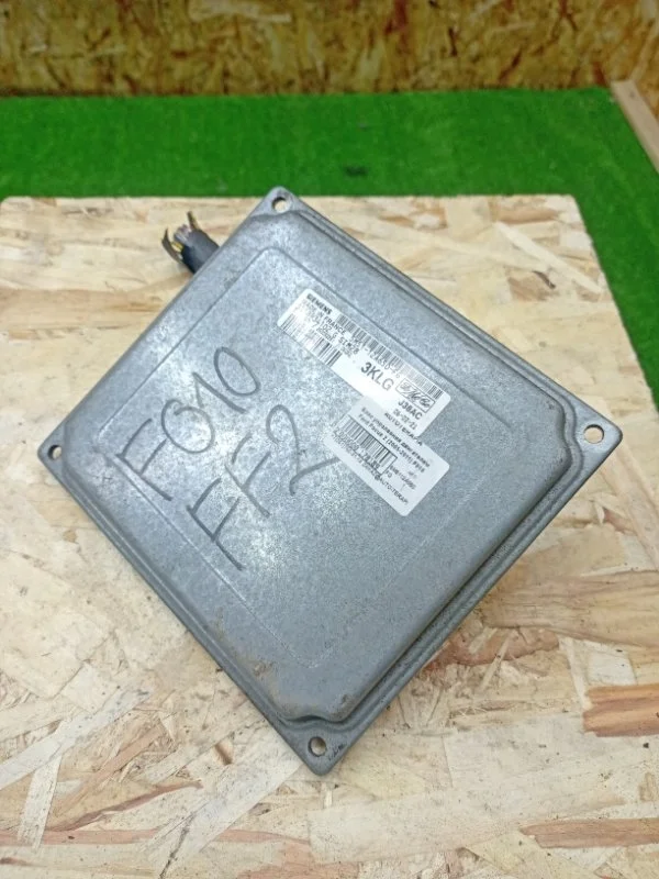 Блок управления двигателем Ford Focus 2005-2008