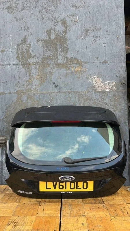 Дверь багажника со стеклом Ford Focus 2011-2019 3