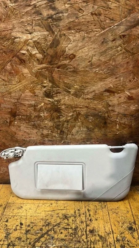 Козырек солнцезащитный Ford Focus 2011-2019 3