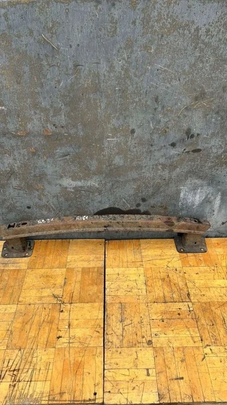 Усилитель бампера Ford Focus 2008-2011