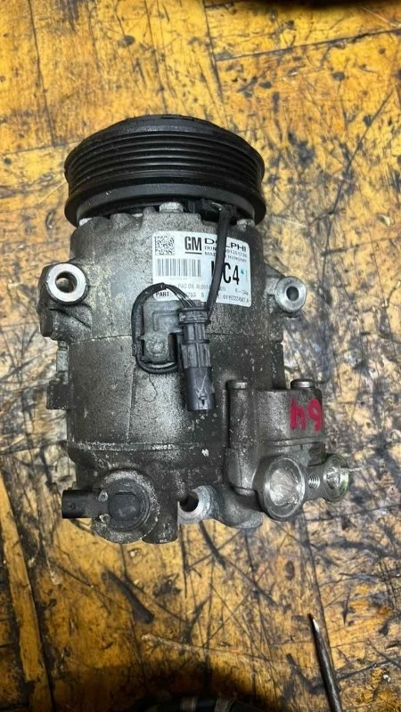 Компрессор кондиционера Opel Astra 2010-2018 J