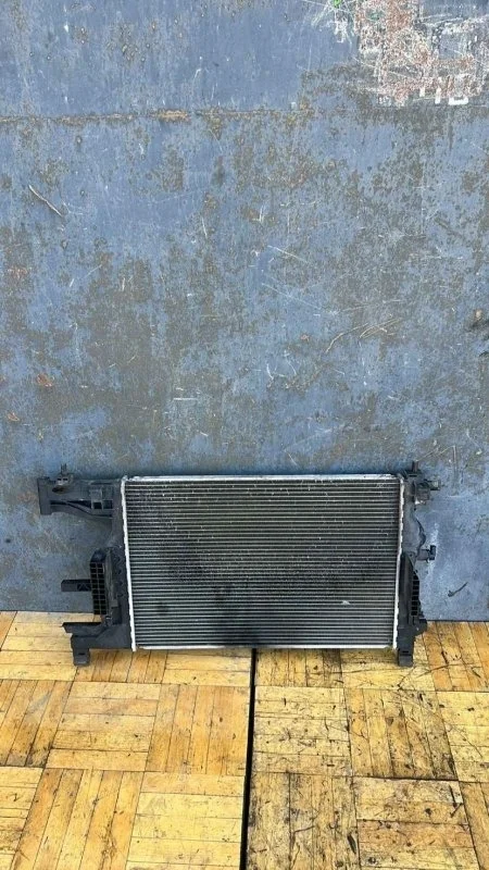 Радиатор основной Opel Astra 2010-2018 J