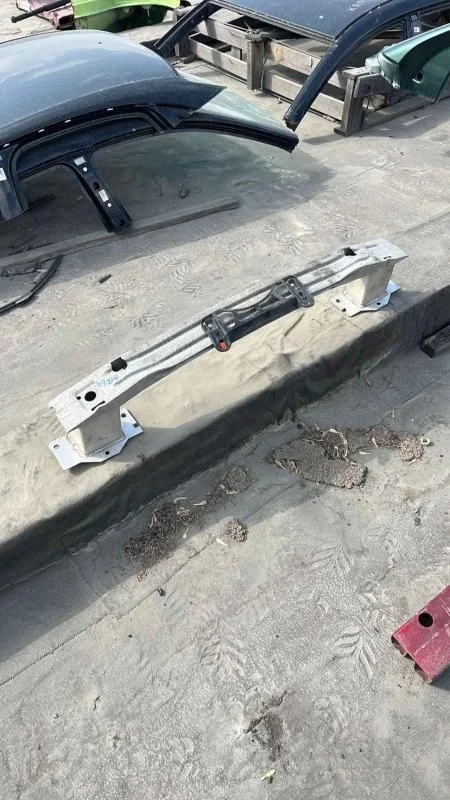 Усилитель бампера Opel Astra 2010-2018 J