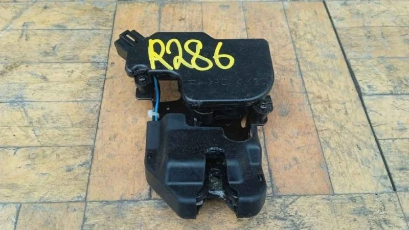Замок багажника Honda Accord 7 2003-2008