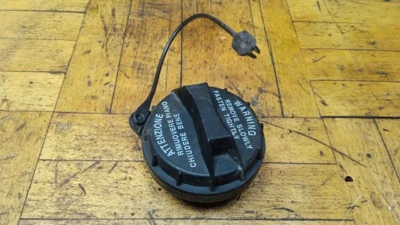 Крышка топливного бака Kia Picanto 2 2011-2017