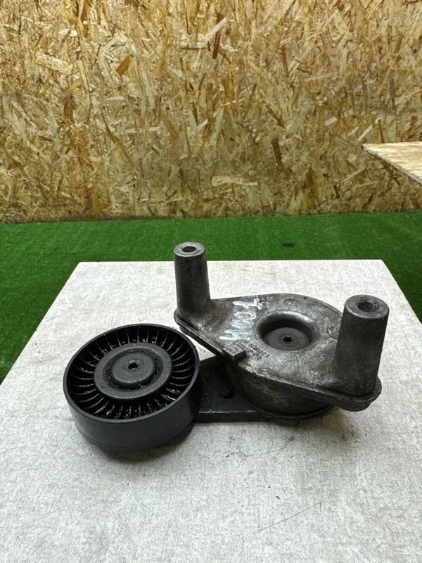 Натяжитель ремня Hyundai Sonata IV (EF)/ Tagaz 2001-2012