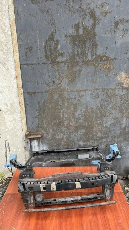 Панель передняя (телевизор) Kia Picanto 2 2011-2017