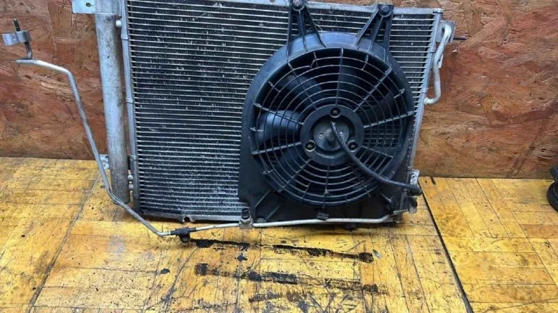 Радиатор кондиционера Kia Sorento 2003-2009 (JC)