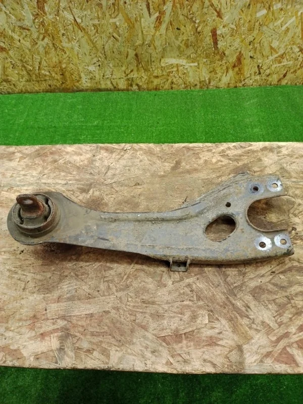 Рычаг продольный Kia ceed 2006-2011