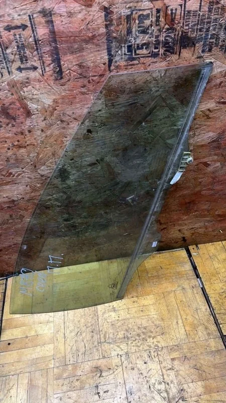 Стекло двери Kia ceed 2012-2018