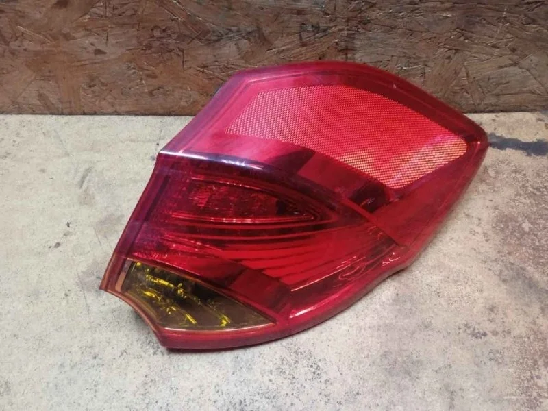 Фонарь наружный Kia ceed 2012-2018