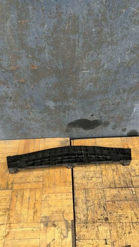 Усилитель бампера Mazda 3 2009-2013 BL