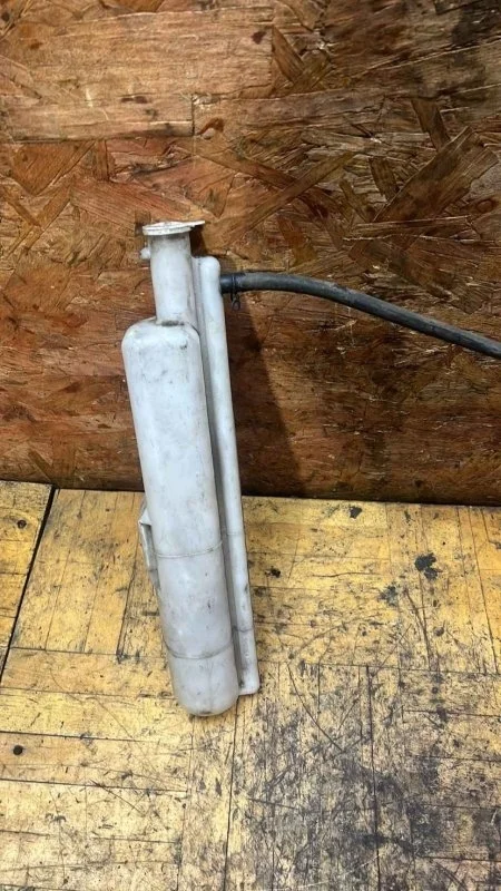 Бачок расширительный Mitsubishi Lancer 9 2003-2008