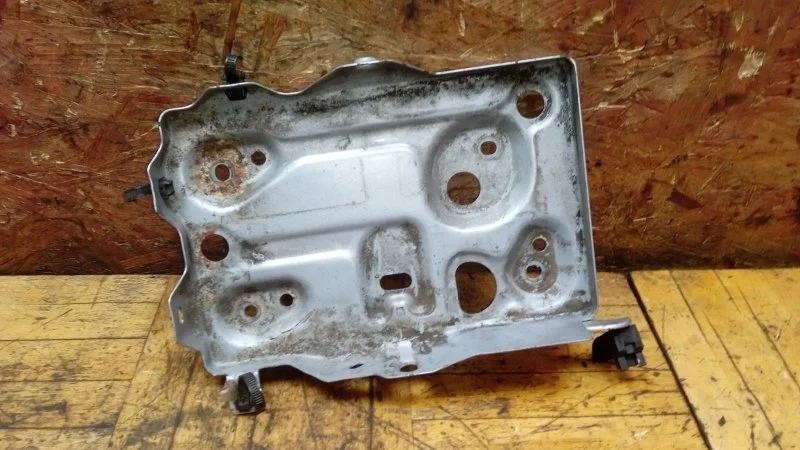 Крепление акб Mitsubishi Outlander 2006-2012 CW