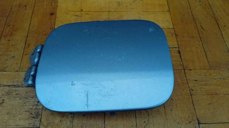 Лючок бензобака Mitsubishi Lancer 9 2003-2008
