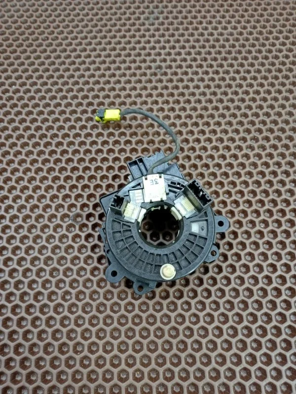 Механизм подрулевой ленточный Nissan Juke 2011-2019 F15