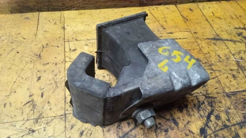 Опора двигателя Nissan Navara 2005-2015 D40