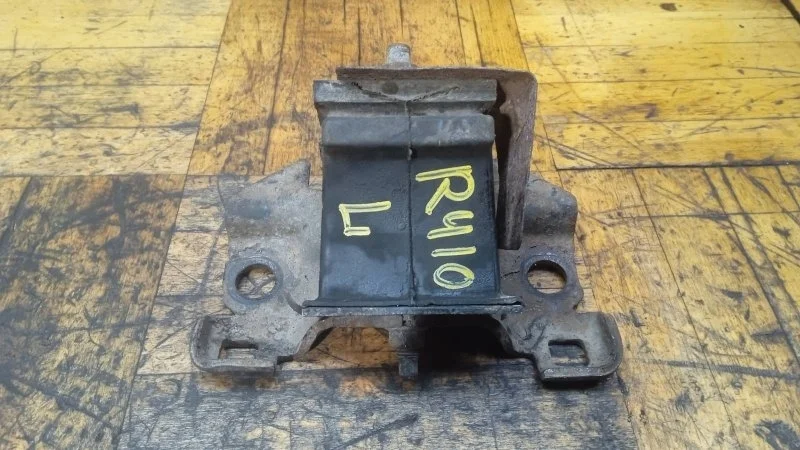 Опора двигателя Nissan Navara 2005-2015 D40