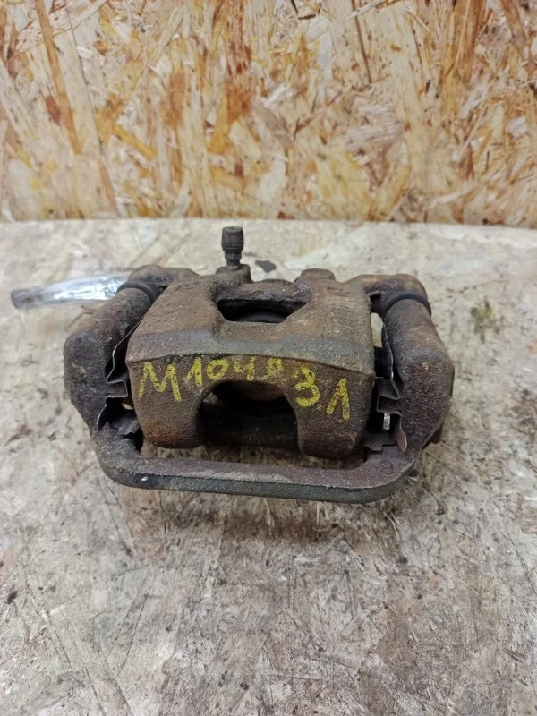 Суппорт тормозной Nissan Juke 2011-2019 F15