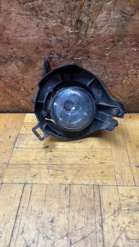 Фара противотуманная Nissan Navara 2005-2015 D40