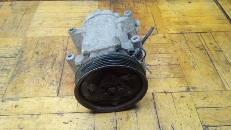 Компрессор кондиционера Renault Clio 2 1998-2008