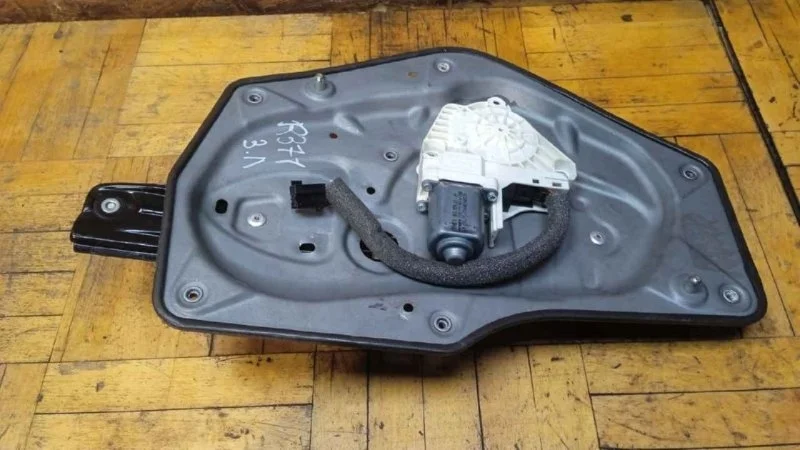 Стеклоподъемник электрический Skoda Superb 2008-2015