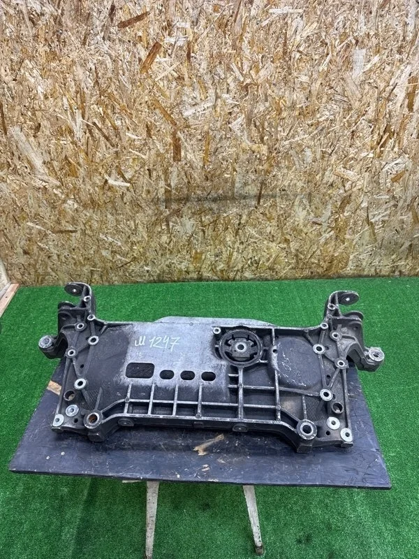 Балка подмоторная (подрамник) Volkswagen Passat 2005-2010 B6