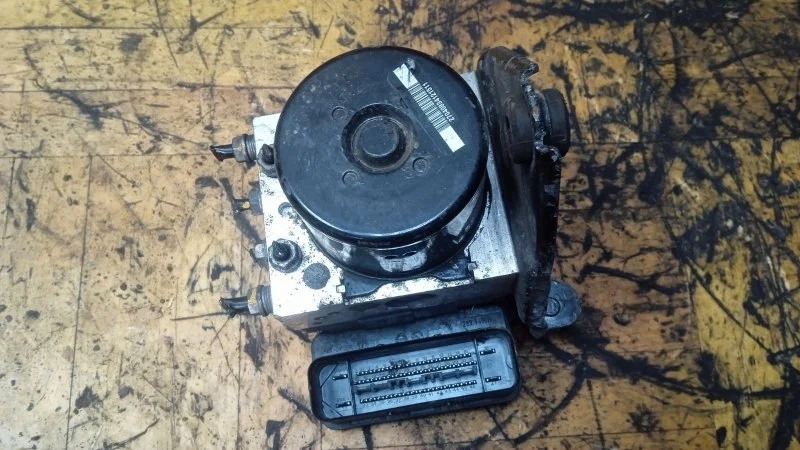 Блок abs (насос) Skoda Superb 2008-2015