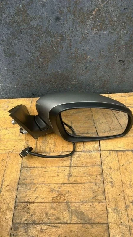 Зеркало заднего вида боковое Skoda Fabia 2 2007-2015