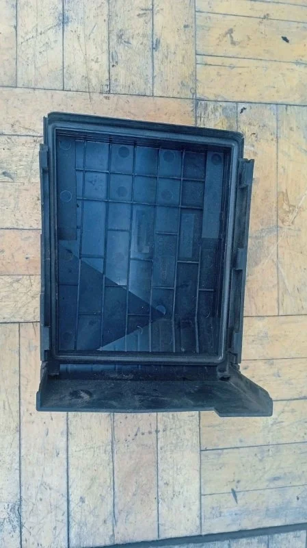 Крышка блока предохранителей Volkswagen Passat 2005-2010 B6