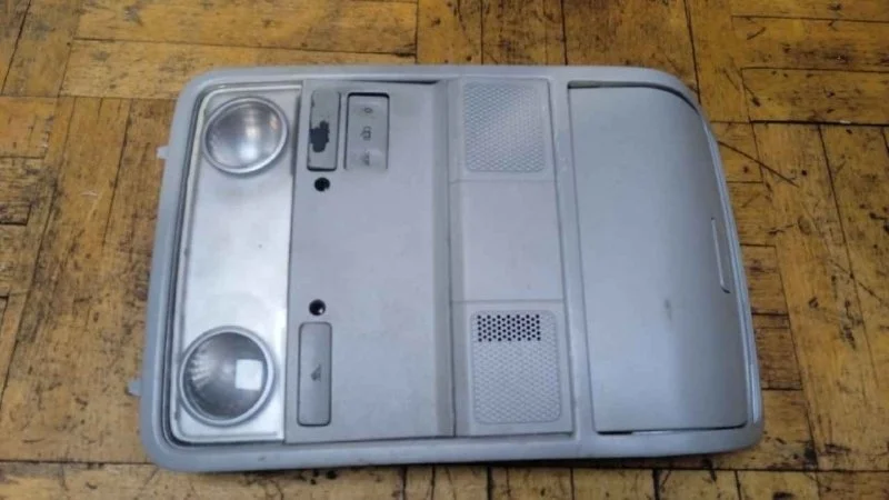 Плафон салонный Volkswagen Passat 2005-2010 B6