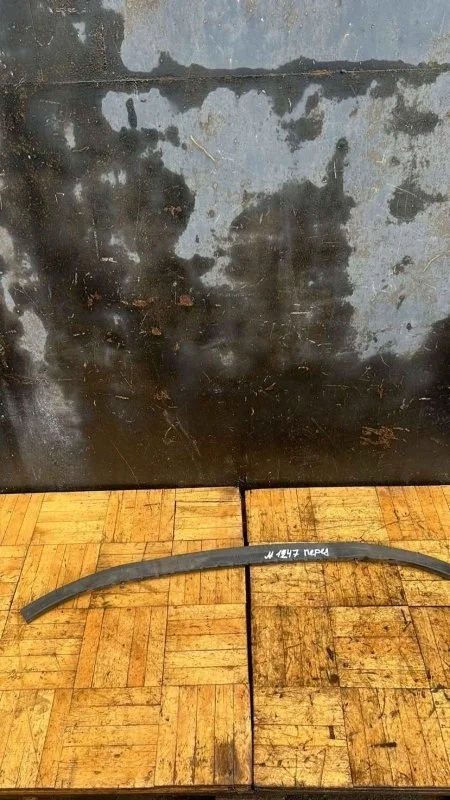 Усилитель бампера Volkswagen Passat 2005-2010 B6