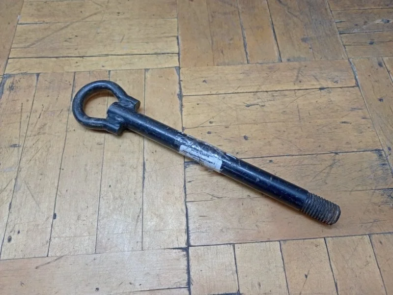 Крюк буксировочный Renault Logan 2