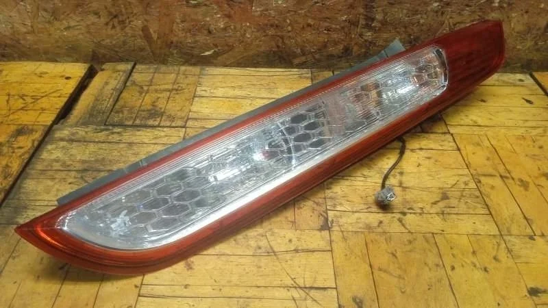 Фонарь Ford Focus 2008-2011
