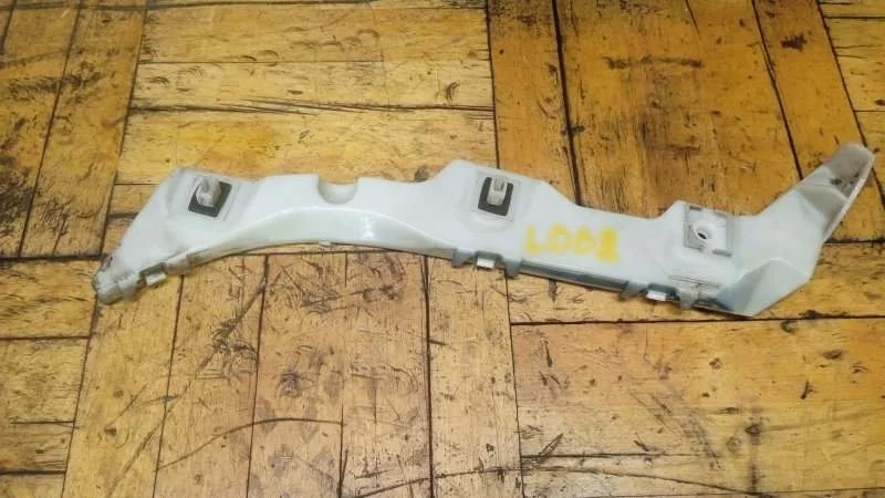 Направляющая бампера Mazda 6 2002-2007 GG