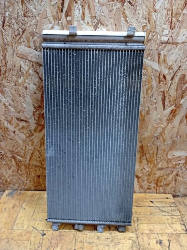 Радиатор кондиционера Renault Duster 2010-2021