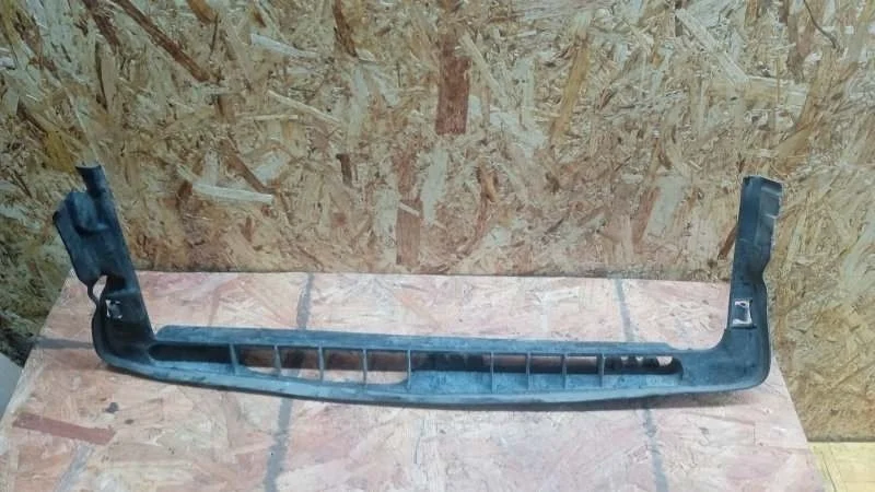 Дефлектор (воздуховод) радиатора Volvo XC 90 2002-2015