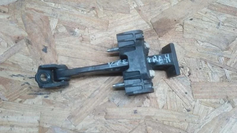 Ограничитель двери Opel Astra 2004-2015 H