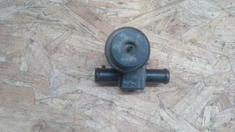 Клапан вакуумный Audi A4 2007-2015 B8