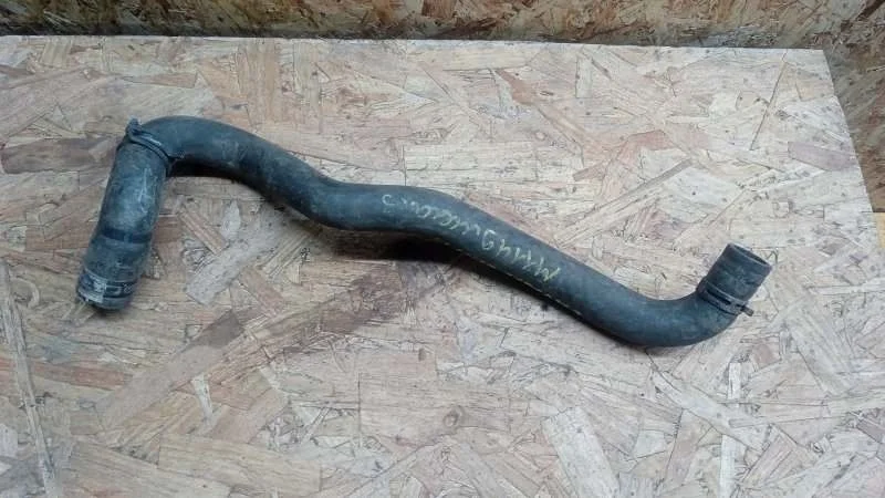 Патрубок радиатора верхний Renault Megane 3 2009-2016