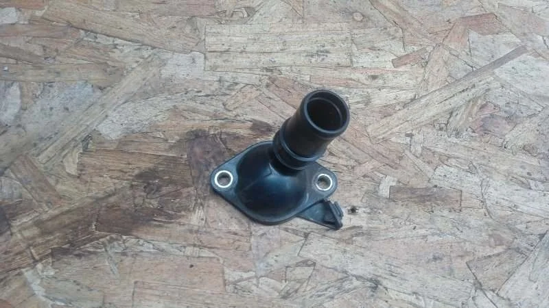 Крышка термостата Mazda 3 2002-2009 BK