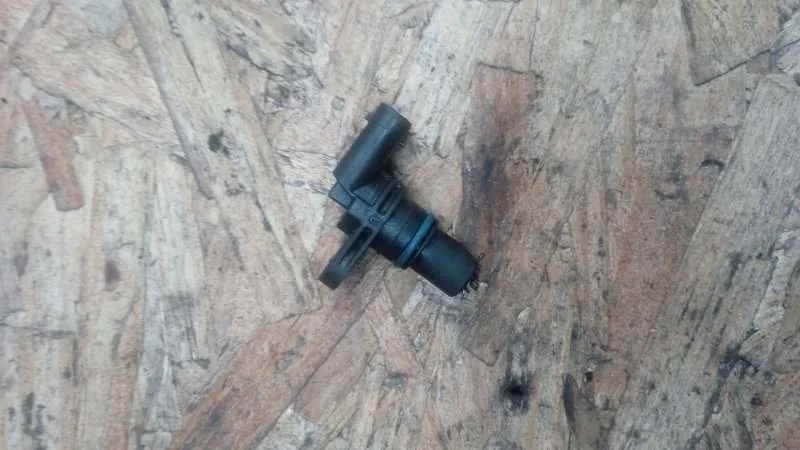 Датчик положения распредвала Audi A4 2007-2015 B8