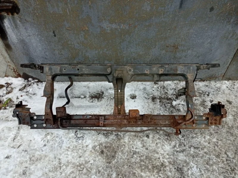 Панель передняя (телевизор) Nissan Pathfinder 2005-2014 R51