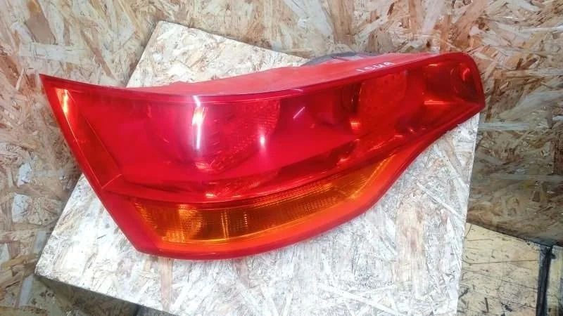 Фонарь Audi Q7 2005-2015 4L